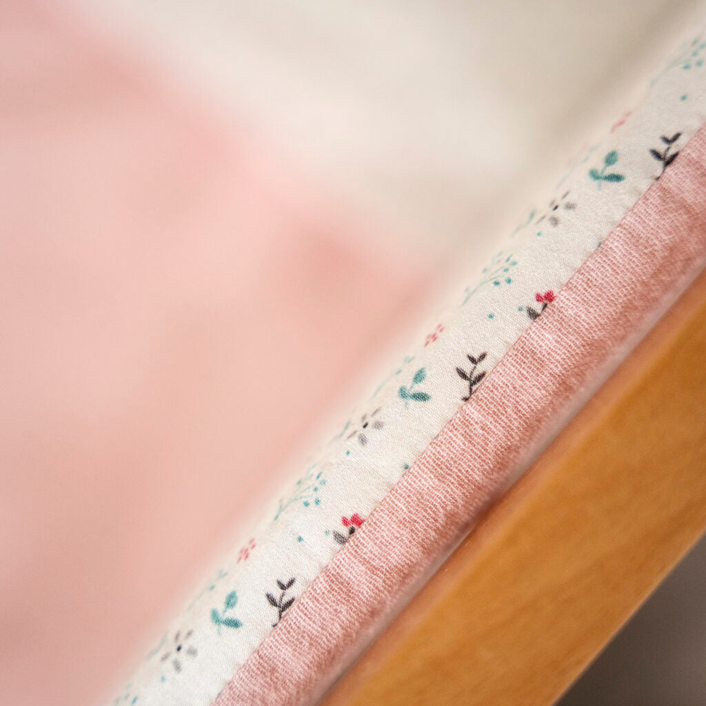 Protector cuna Green Breeze & Sweet Pink