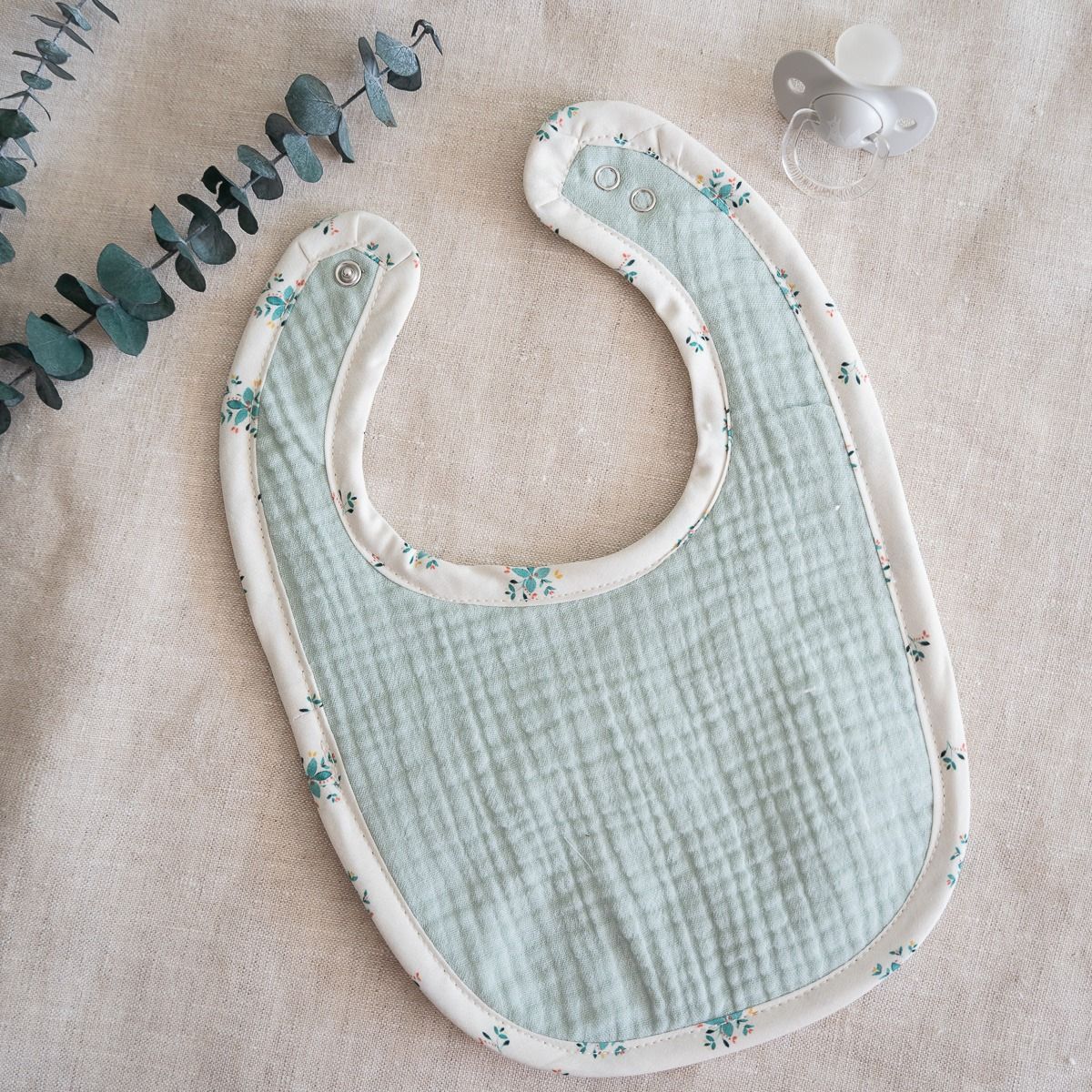 Babero Dusty Green