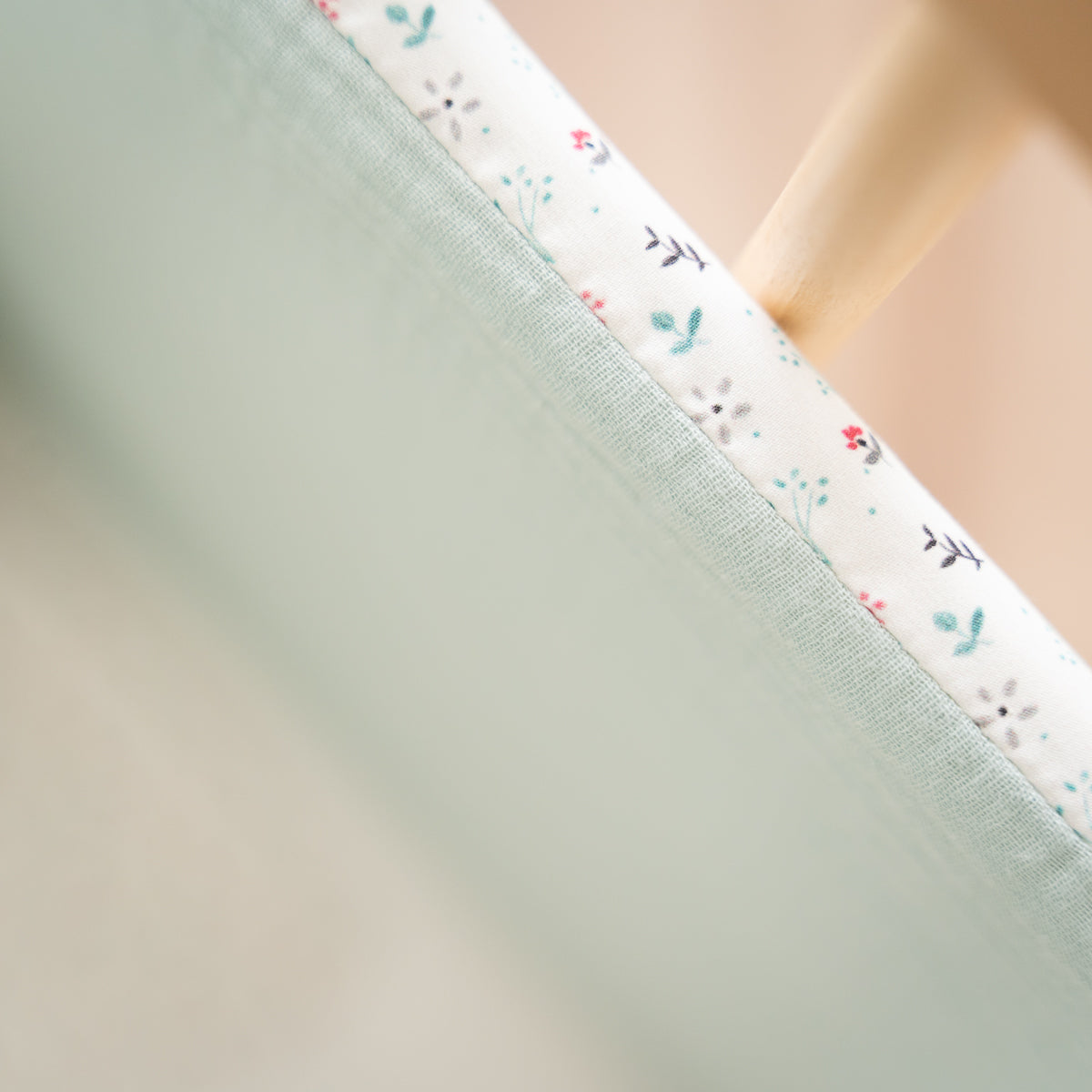 Protector cuna Green Breeze & Dusty Green