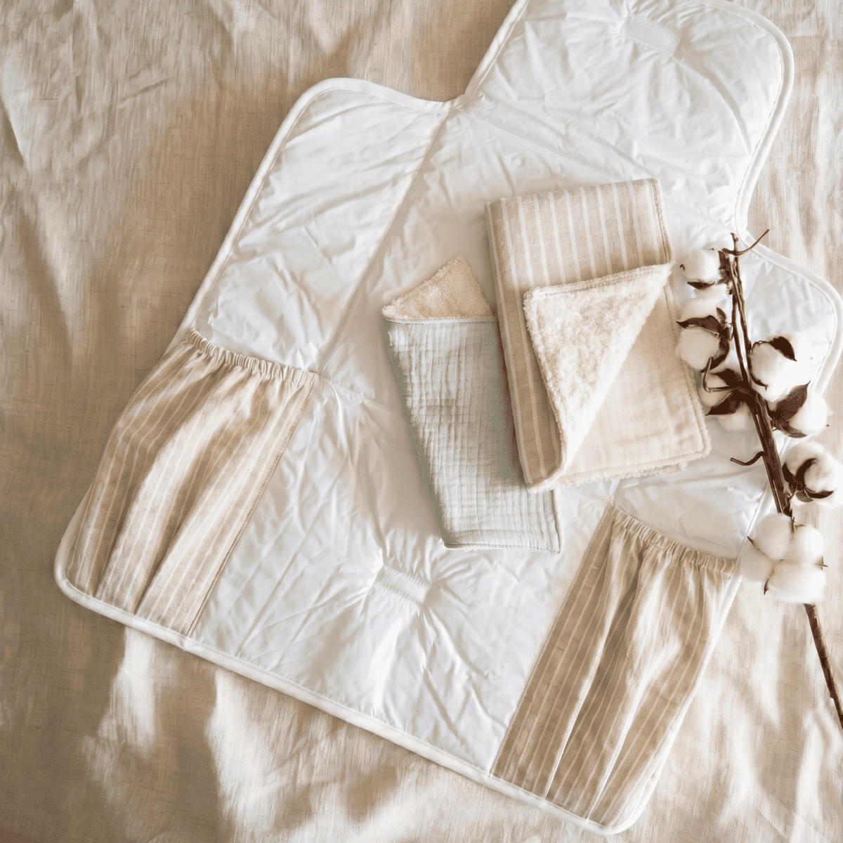 Cambiador paseo bolsillos rayas beige blanco